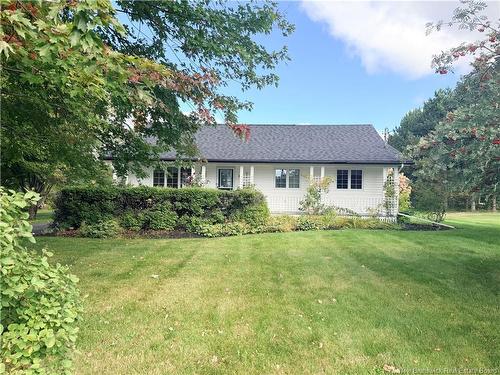 12 Meredith Dr, Sussex Corner, NB 