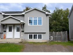 142 Jordan CRES Moncton, NB E1C 0S7