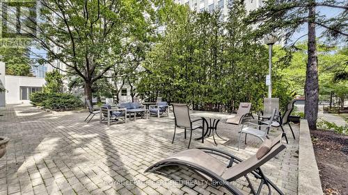 802 - 3650 Kaneff Crescent, Mississauga, ON 