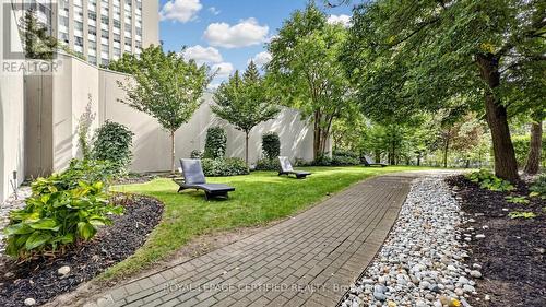 802 - 3650 Kaneff Crescent, Mississauga, ON 