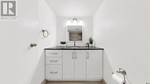 802 - 3650 Kaneff Crescent, Mississauga, ON 