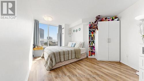 802 - 3650 Kaneff Crescent, Mississauga, ON 