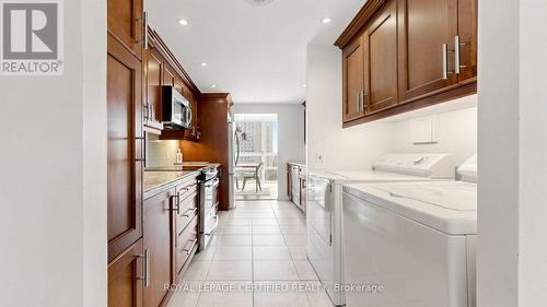 802 - 3650 Kaneff Crescent, Mississauga, ON 