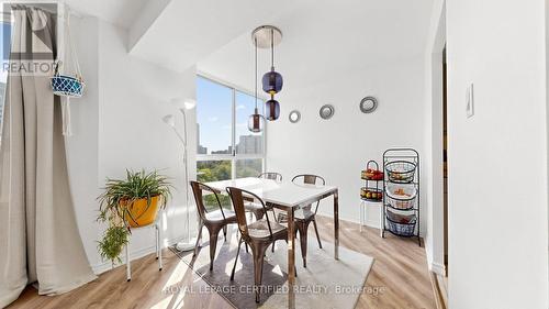 802 - 3650 Kaneff Crescent, Mississauga, ON 