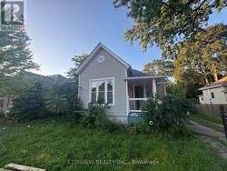 390 GEORGE STREET Sarnia, ON N7T 4P7