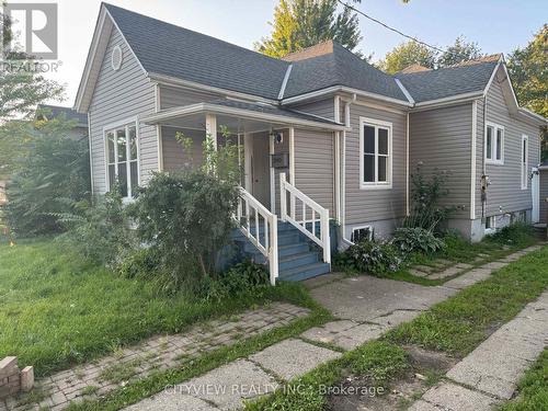390 George Street, Sarnia, ON 