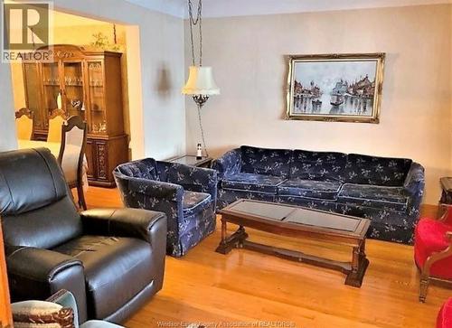 972 PARENT , Windsor, Ontario N9A 2E3 2