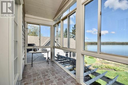 Private balcony with stunning lake views - 3021 Sandy Bend, Springwater, ON 