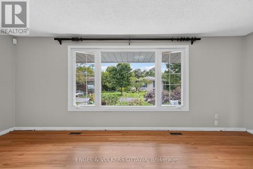 2642 Marble Crescent, Ottawa, ON 