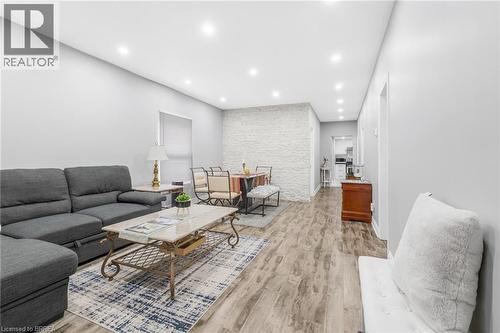 104 Mary Street, Brantford, ON 