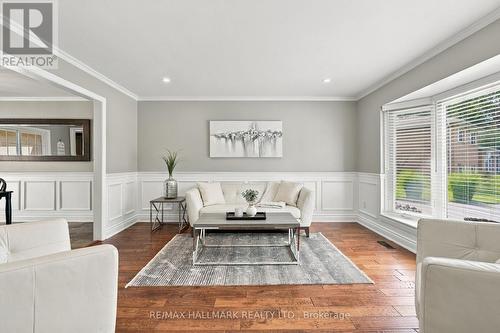 13 Toby Court, East Gwillimbury, ON 