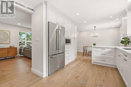 3368 Guildwood Drive, Burlington, ON 