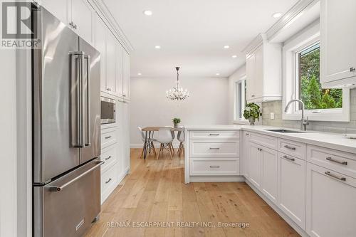 3368 Guildwood Drive, Burlington, ON 