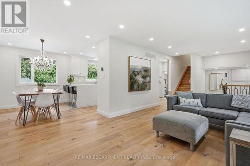 3368 Guildwood Drive, Burlington, ON 