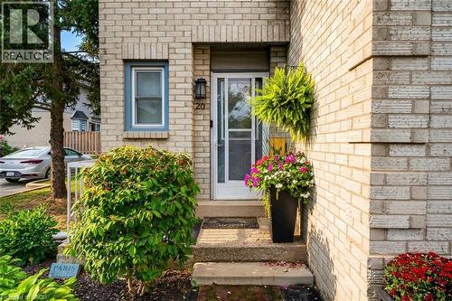 2 Royalwood Court Unit# 20, Stoney Creek, ON 