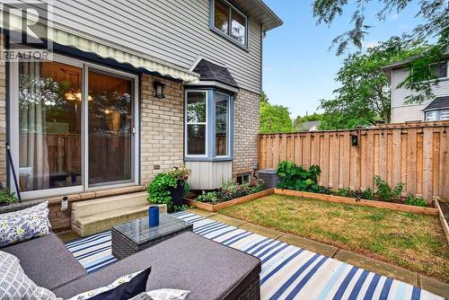 2 Royalwood Court Unit# 20, Stoney Creek, ON 