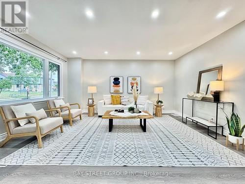 351 East 27Th Street, Hamilton, ON 