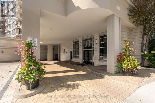 505 - 10 Old York Mills Road, Toronto, ON 