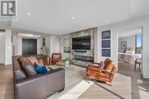 1401 - 240 Heath Street W, Toronto, ON 