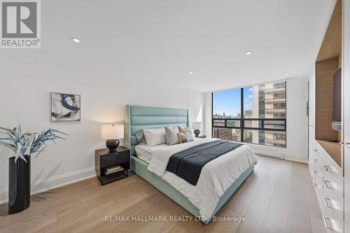 1401 - 240 Heath Street W, Toronto, ON 