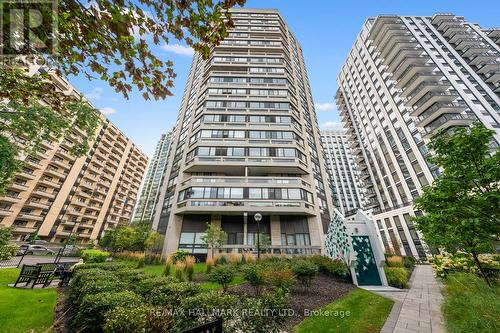 1401 - 240 Heath Street W, Toronto, ON 