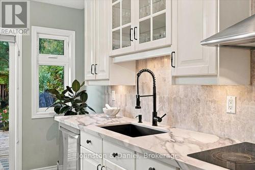 118 Merrill Avenue E, Toronto, ON 