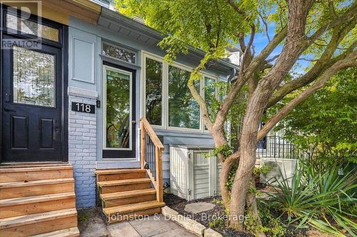 118 Merrill Avenue E, Toronto, ON 