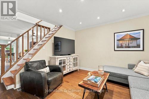 118 Merrill Avenue E, Toronto, ON 