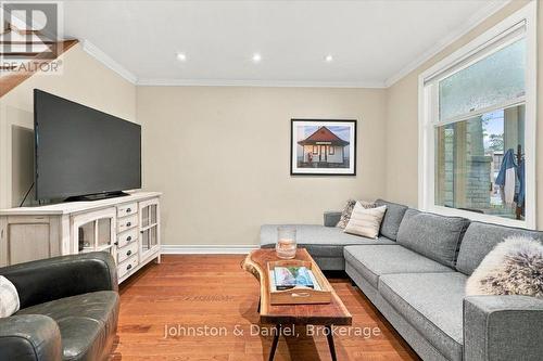 118 Merrill Avenue E, Toronto, ON 