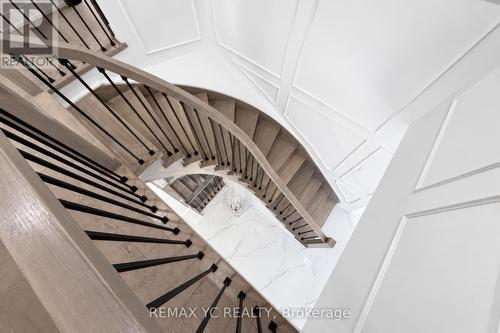 4 Simmons Crescent, Aurora, ON 