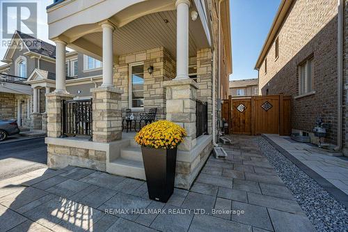 29 Ness Drive, Richmond Hill, ON 