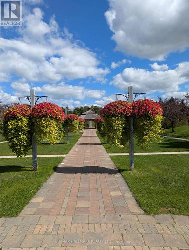 29 Ness Drive, Richmond Hill, ON 