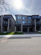 48 SPRY LANE Barrie, ON L9J 0N6