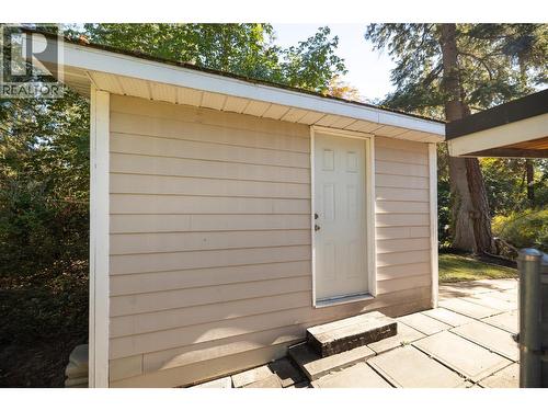 2475 Dunsmuir Road, Kelowna, BC 