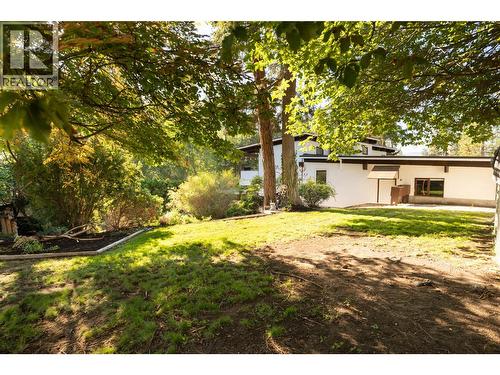 2475 Dunsmuir Road, Kelowna, BC 