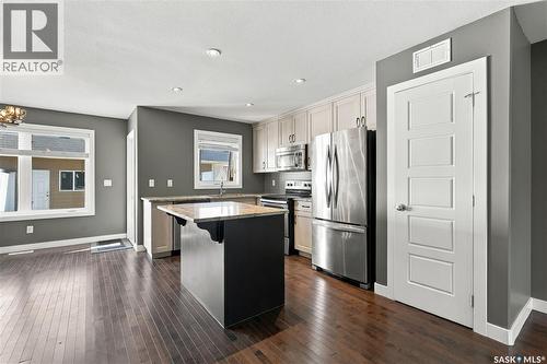 1415 Hunter Road, Saskatoon, SK 