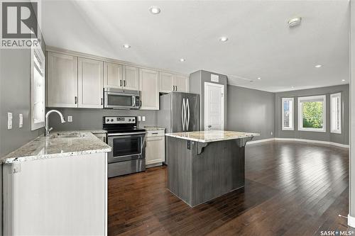 1415 Hunter Road, Saskatoon, SK 
