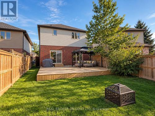 22 Queensway Drive, Strathroy-Caradoc (Se), ON 