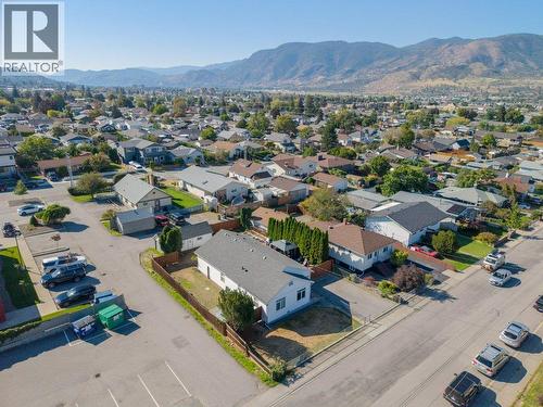 584 Edna Avenue, Penticton, BC 