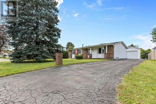 2376 Blackstone Crescent, Ottawa, ON 
