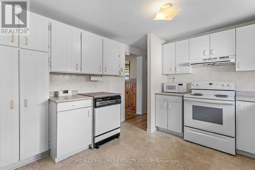 2376 Blackstone Crescent, Ottawa, ON 