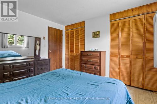 2376 Blackstone Crescent, Ottawa, ON 