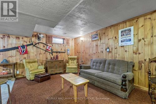 2376 Blackstone Crescent, Ottawa, ON 