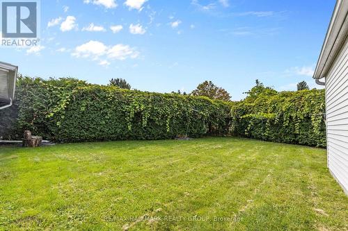 2376 Blackstone Crescent, Ottawa, ON 