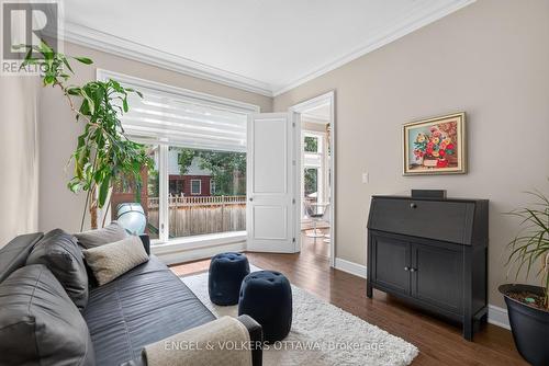 64 Helena Street, Ottawa, ON 