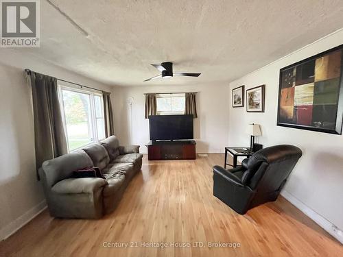60 Watkins Street, St. Catharines (Port Weller), ON 