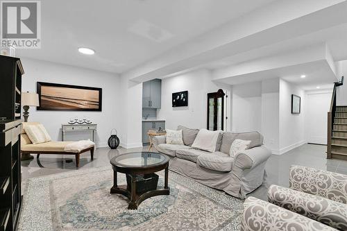 581 Queen Mary Street, Ottawa, ON 