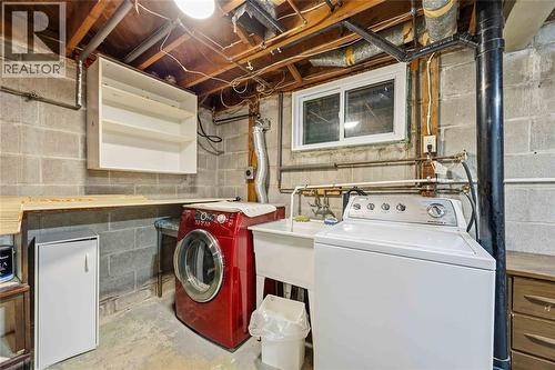 819 Elizabeth Avenue, Sarnia, ON 