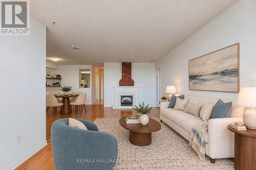 978 - 1 Greystone Walk Drive, Toronto, ON 