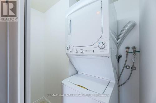 Ensuite Laundry - 978 - 1 Greystone Walk Drive, Toronto, ON 